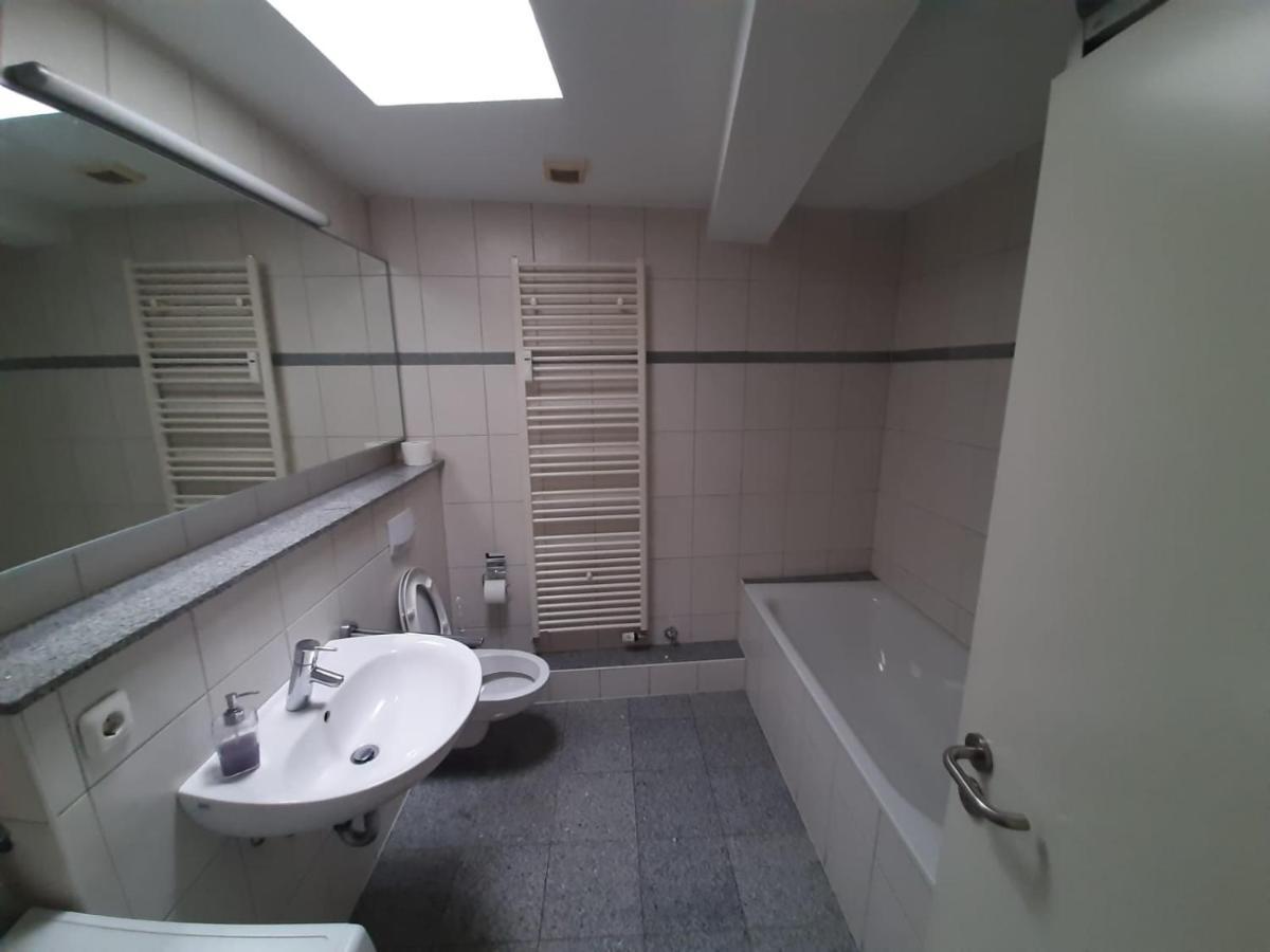 Avi City Burgplatz Apartments Düsseldorf Eksteriør billede